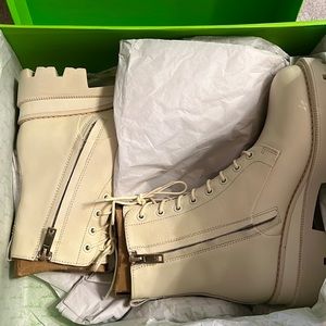 NWB Sam Edelman Garret Ivory Leather Boots